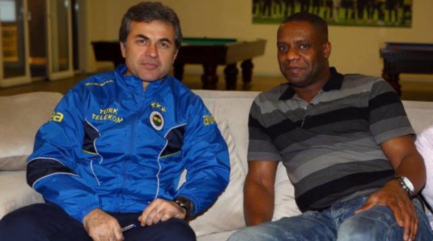 Eski Fenerbah&ccedil;eli Dalian Atkinson hayatını kaybetti