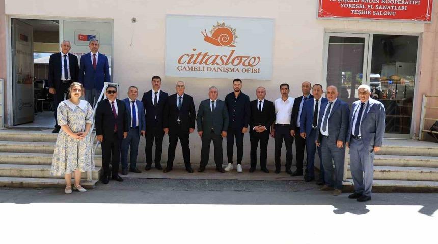 Azerbaycan heyeti Çameli’nin Sakin Şehir süreci hakkında bilgi aldı