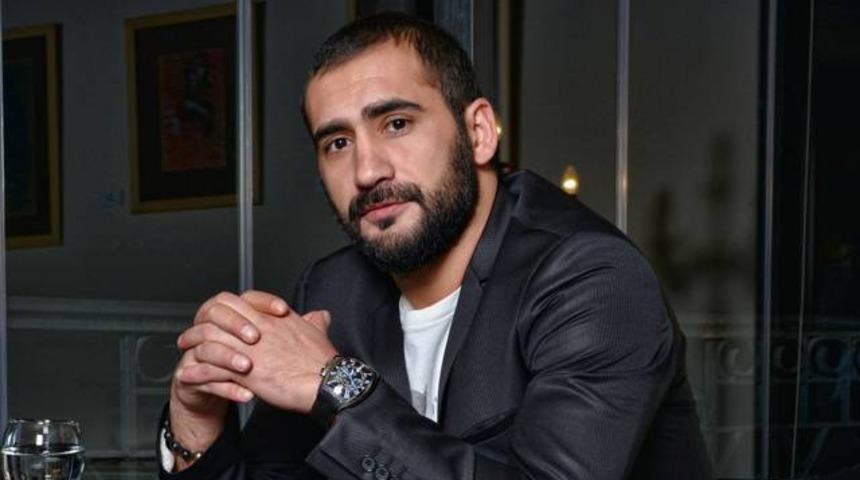 &Uuml;mit Karan'dan Hakan Ş&uuml;k&uuml;r'e olay s&ouml;zler