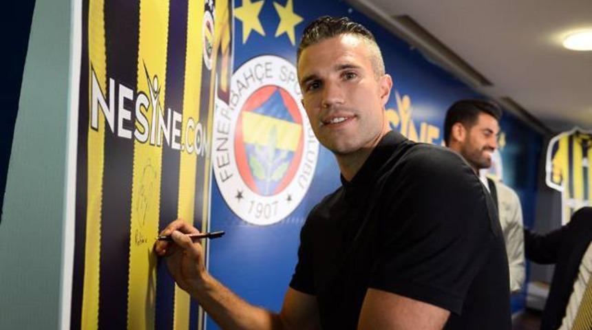 Fenerbah&ccedil;e'nin yeni forma sponsoru Nesine.com