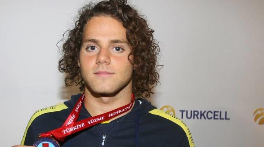 Fenerbah&ccedil;e'nin rekortmen y&uuml;z&uuml;c&uuml;s&uuml; yaşamını yitirdi