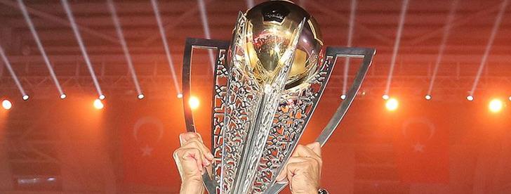 Sizce bu sezon S&uuml;per Lig&rsquo;de hangi takım şampiyon olur?