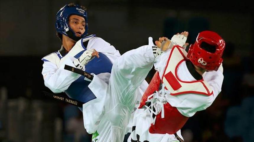 Servet Tazeg&uuml;l &ccedil;eyrek finalde