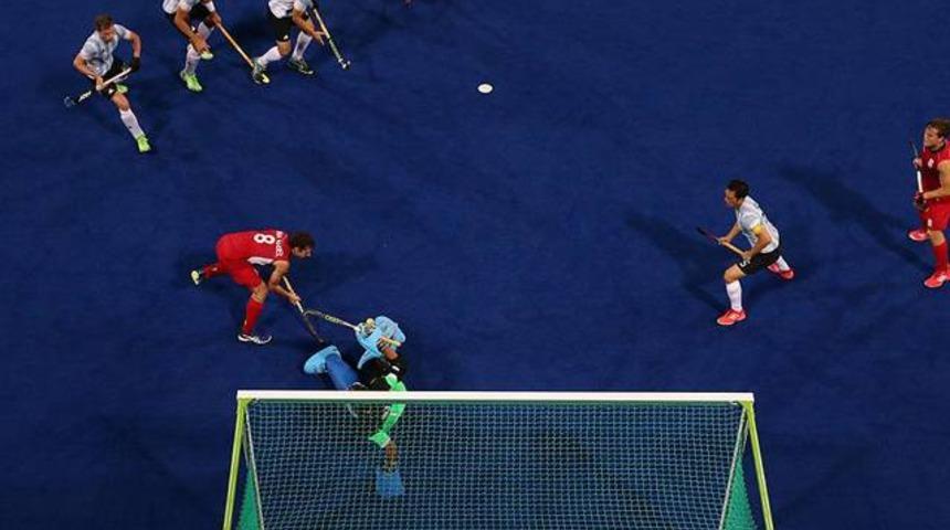   Erkekler hokeyde Arjantin altın madalya kazandı