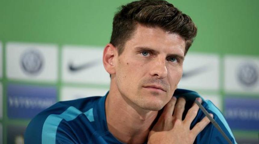Mario Gomez'den Beşiktaş'a k&ouml;t&uuml; haber