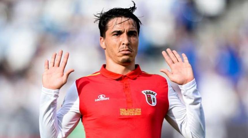 'G&ouml;ndermezseniz kendimi sakatlarım'