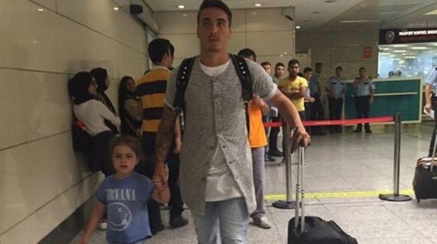 Galatasaray'ın yeni transferi Josue İstanbul'da!