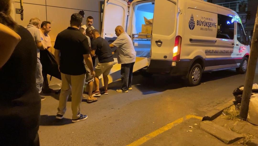 Çilingirle girdiği evde kardeşinin cesedini buldu! 1