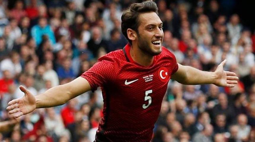 Hakan &Ccedil;alhanoğlu Atletico Madrid'e transfer oluyor