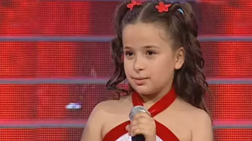 Bir Şarkısın Sen’in Fındık Kurdu Berna'sı yine sahnede! Berna Karagözoğlu'nun son haline yorum yağdı