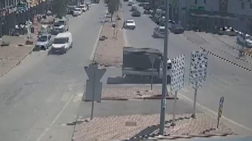 Konya’da kaza anları kameraya yansıdı