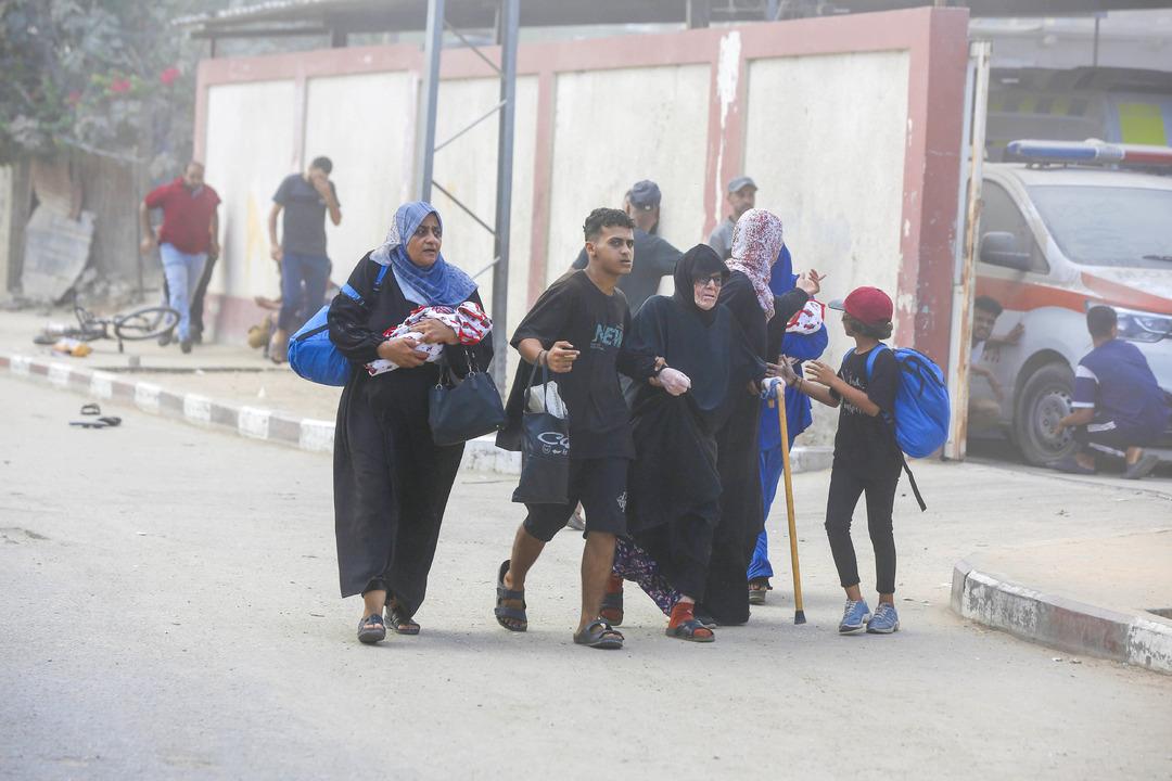 Gazze de can pazarı: İsrail in zulmü sığındıkları çadırda da peşlerini bırakmıyor!  3