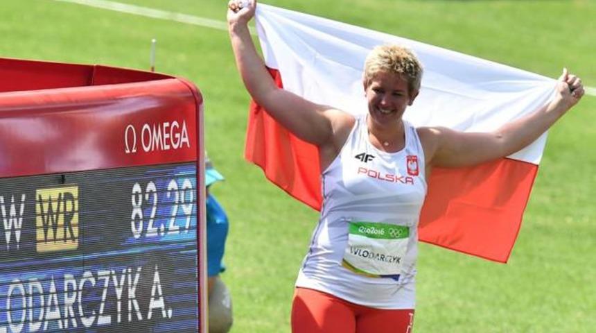 Wlodarczyk rekora doymuyor