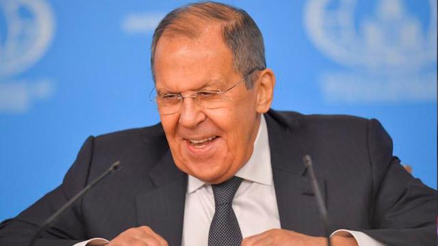 Rusya Dışişleri Bakanı Lavrov: Putin, Zelenskiy ile görüşmeye hazır