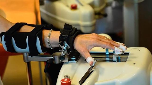 Nöroloji uzmanı uyardı: “MS hastalığı kadınlarda erkeklere göre 3-4 kat daha fazla görülüyor”