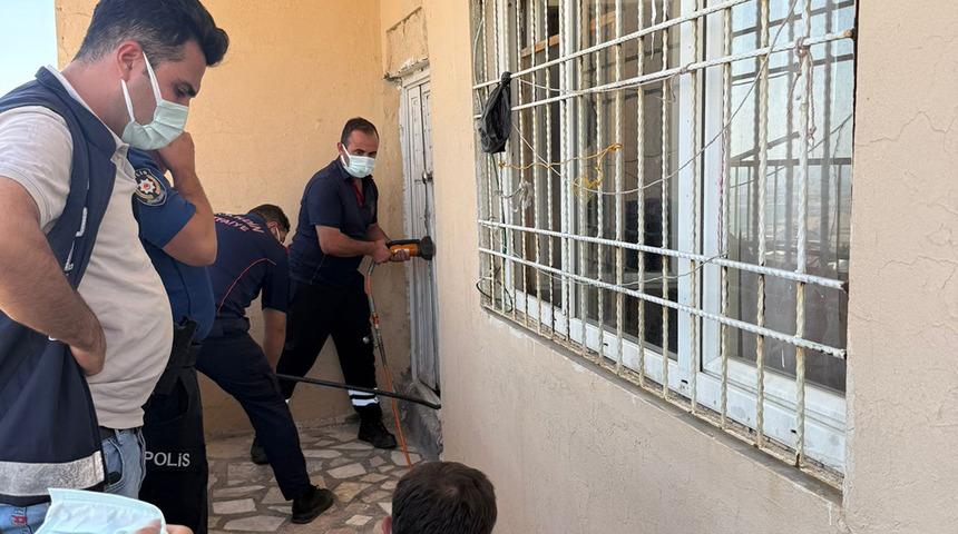 Eve böyle girildi! İki kız kardeş evde ölü bulundu