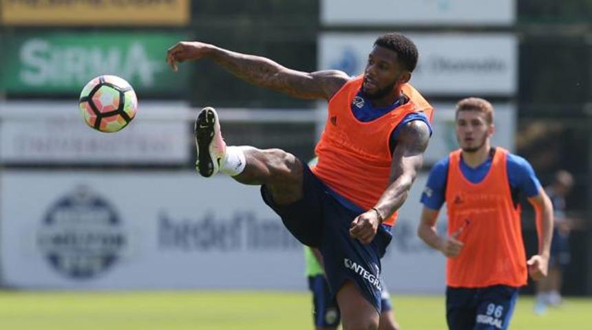 Fenerbah&ccedil;e'de Bursa mesaisi s&uuml;r&uuml;yor