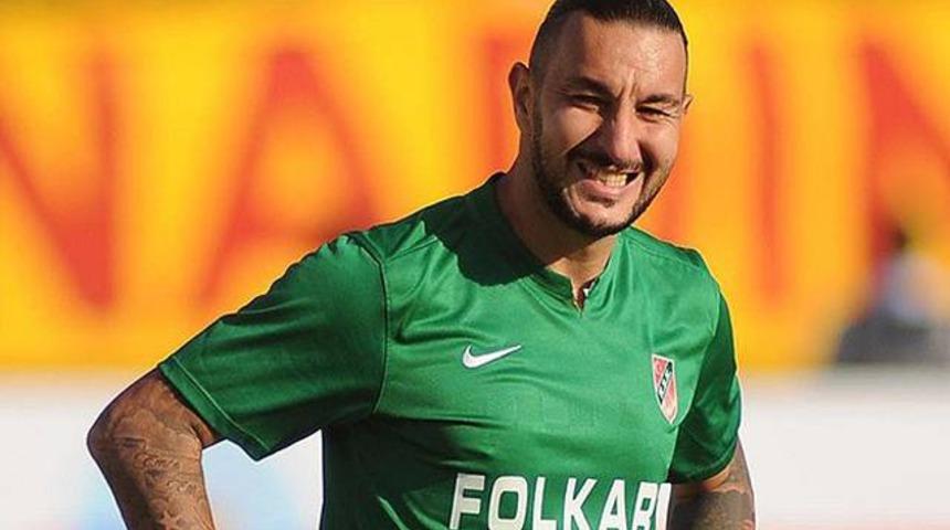 Necati Ateş futbolu bıraktı