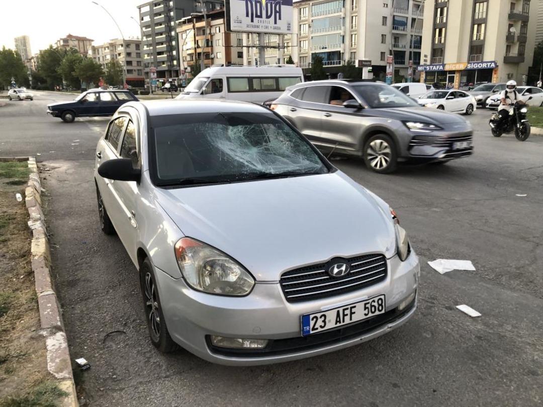 Elazığ’da trafik kazası: 2’si çocuk 4 kişi yaralandı 1