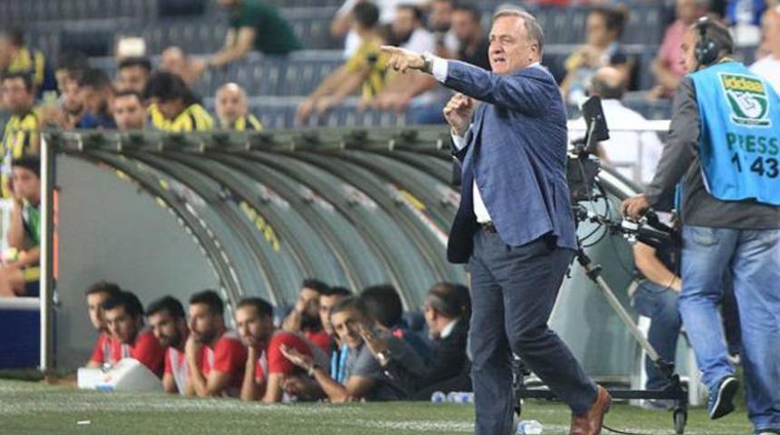 Dick Advocaat: 'Bir şeyler yanlış gidiyor'