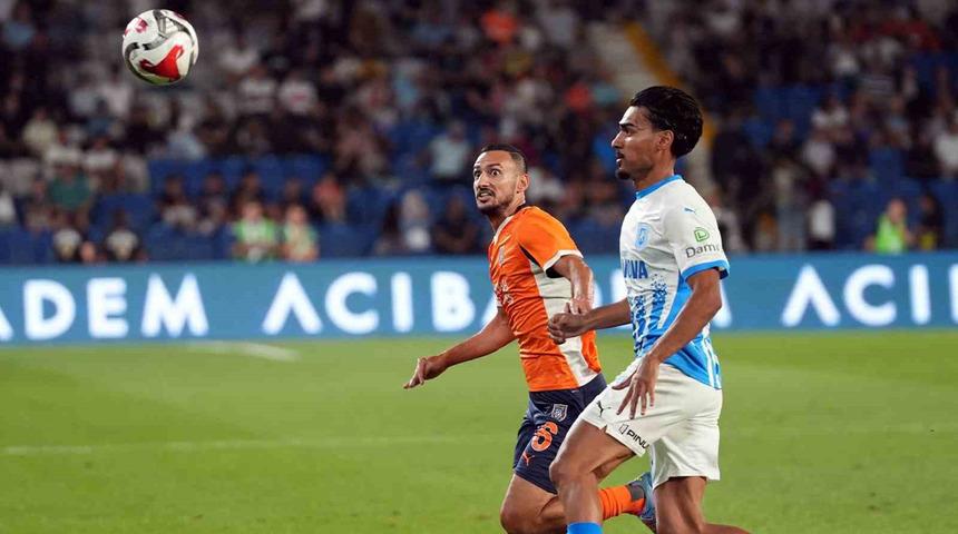 Başakşehir Konferans Ligi'nde evinde Romanya temsilcisi Craiova'ya yenildi! Tur zora girdi...