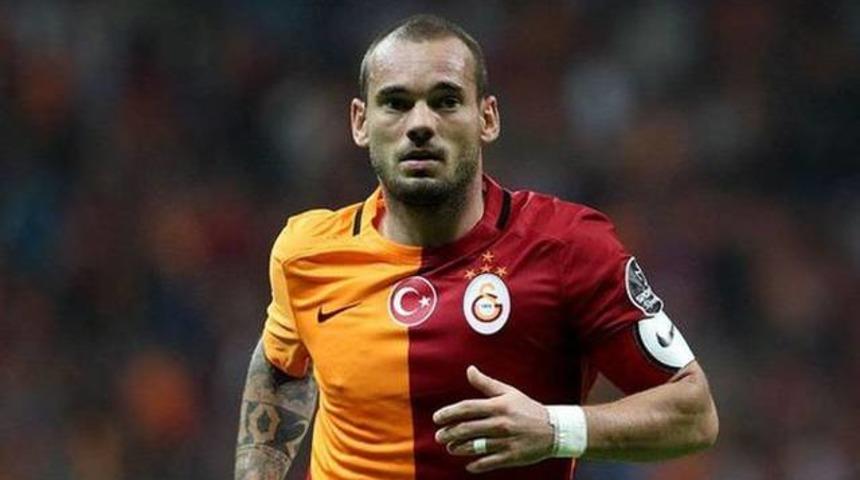 Wesley Sneijder'den s&uuml;rpriz karar!