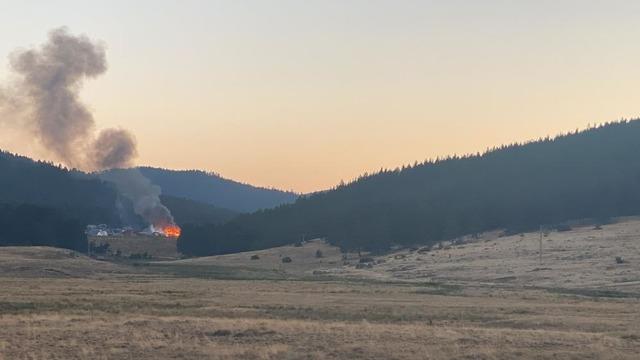 Bolu’da 2 yayla evi yangında küle döndü