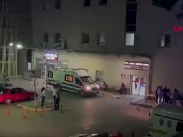 Boşanma aşamasındaki eşini silahla vurdu