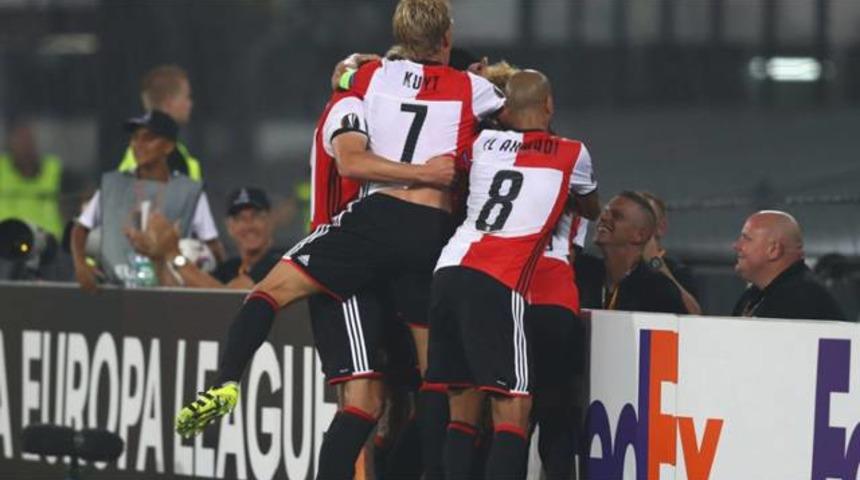 Feyenoord: 1 - 0 Manchester United