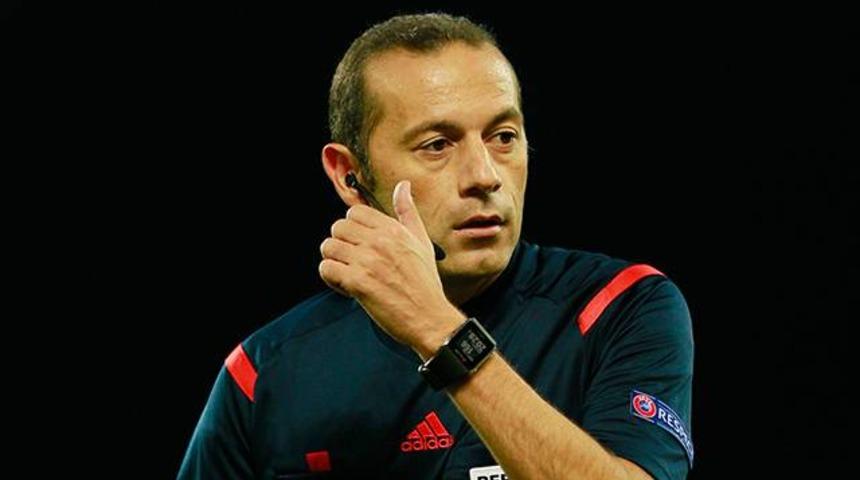 &Ouml;zcan Oal'dan C&uuml;neyt &Ccedil;akır'a sert s&ouml;zler