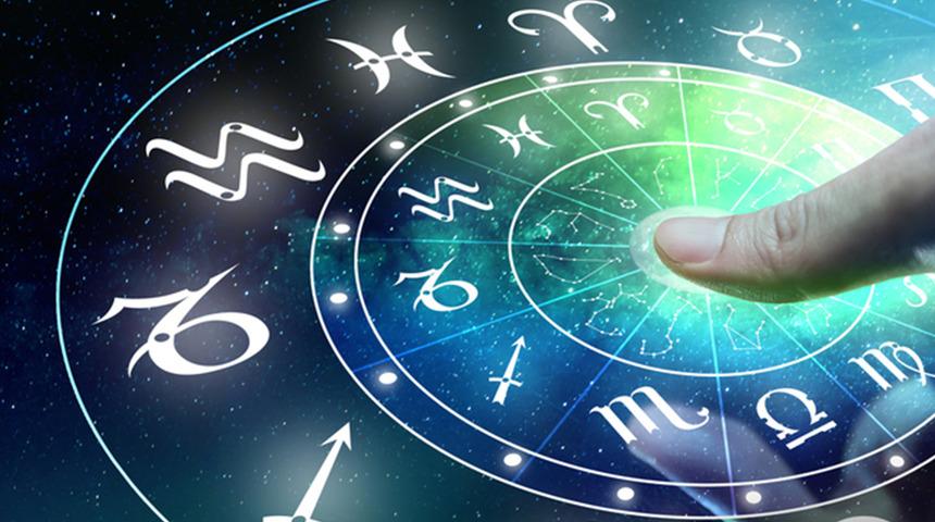 GÜNLÜK BURÇ YORUMLARI|22 Ağustos 2025 Cuma günü tüm burç yorumları! Bugün burçları neler bekliyor?