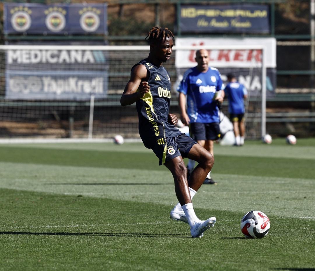 Fenerbahçe, Süper Lig de yarın Kocaelispor u ağırlayacak... 2