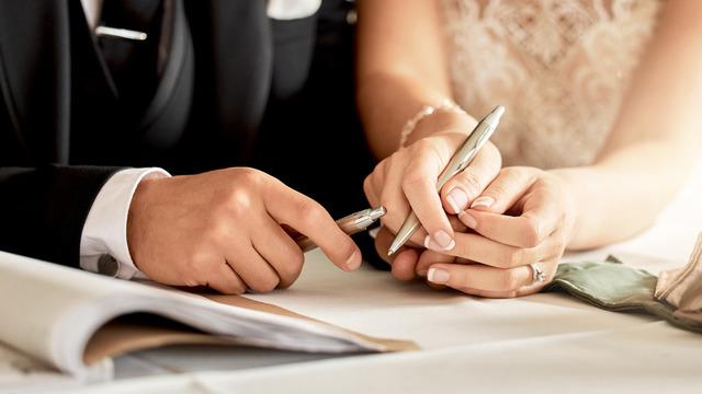 En mutlu günleri hastanede bitti!  Düğün iptal edildi, 1'i polis 2 kişi gözaltına alındı