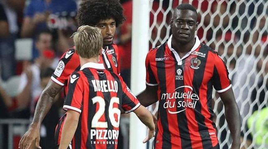 Balotelli 2 gol attı Nice liderliğe oturdu