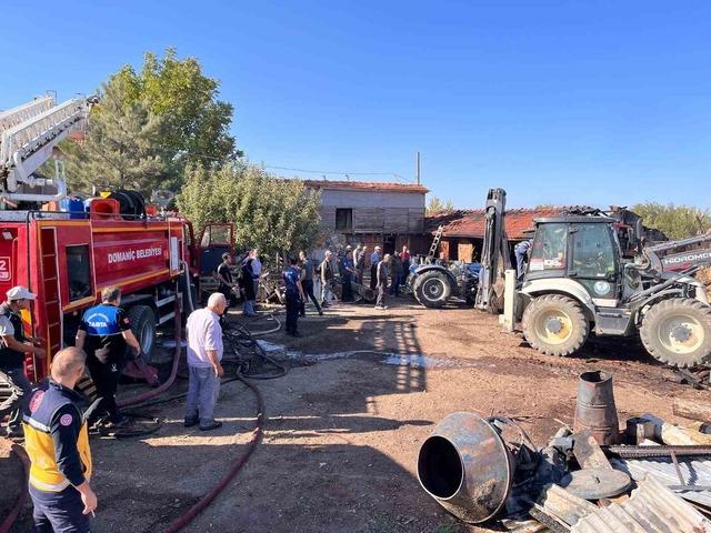 Domaniç’te hızar atölyesinde yangın 2