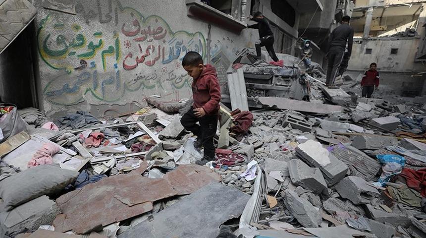 The Guardian: 'Gazze'deki saldırılarda ölen her altı kişiden beşi sivil'