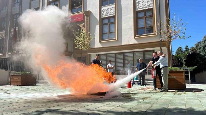 İl Müftülüğü’nde afet ve yangın farkındalık eğitimi