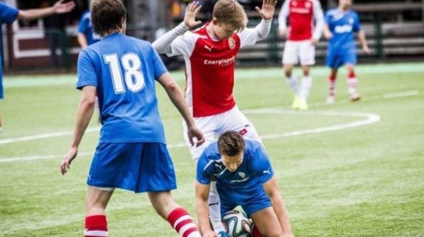 3 kaleciyle ma&ccedil;a &ccedil;ıktılar, 16 gol yediler!