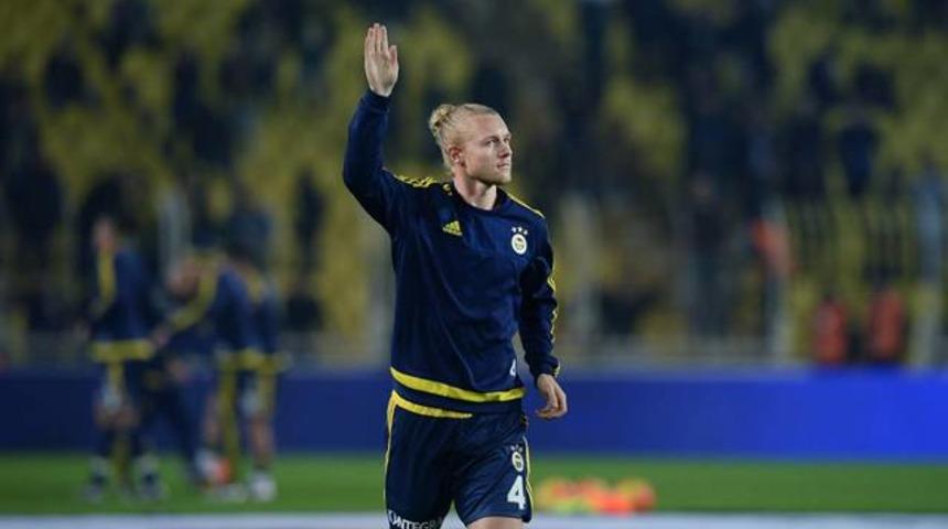 Danimarka'dan Kjaer'e milli davet