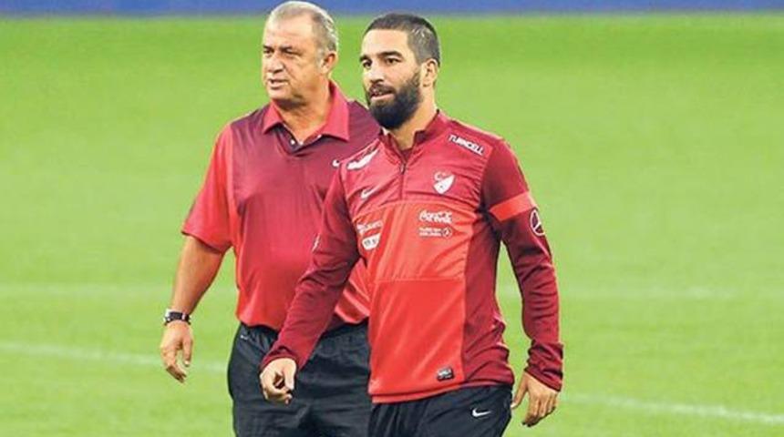 Arda Turan Milli Takım'a d&ouml;n&uuml;yor