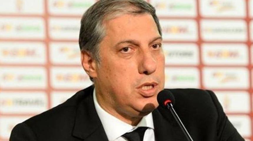 Levent Nazifoğlu: 'Sneijder'in haddine mi kadro yapmak!'