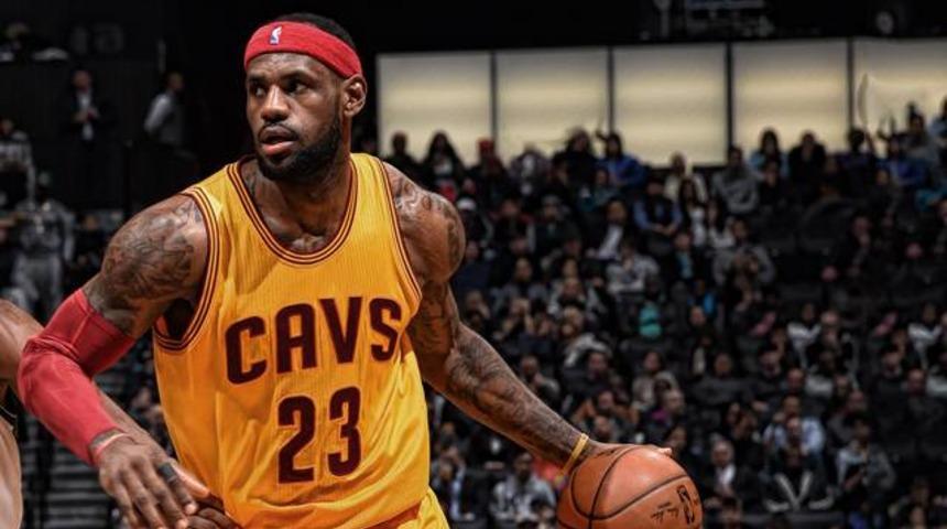 LeBron James'ten milli marş a&ccedil;ıklaması