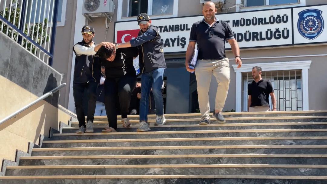 İstanbul daki kanlı cinayet kamerada! Yaşları henüz 17 ve 18... 2