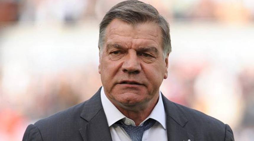 Sam Allardyce istifa etti