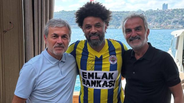 Fenerbahçe'nin eski futbolcusu Cristian Baroni Aykut Kocaman'ı görünce ağladı! ''Ben Türkiye’de olduğum kişiysem...''
