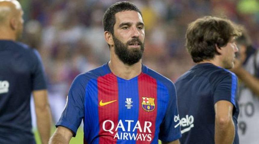 Arda Turan Galatasaray taraftarıyla konuştu