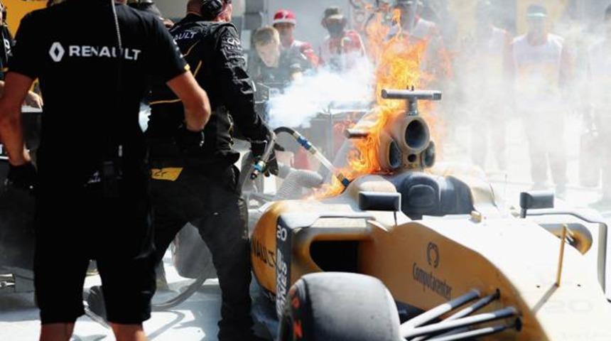 Formula 1'de yangın paniği