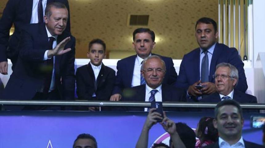 Cumhurbaşkanı Erdoğan ve Aziz Yıldırım kupa finalini birlikte izledi