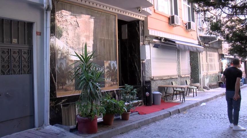 Yer: Fatih! Hollandalı kardeşler otel odasında ölü bulundu, babaları hastaneye kaldırıldı