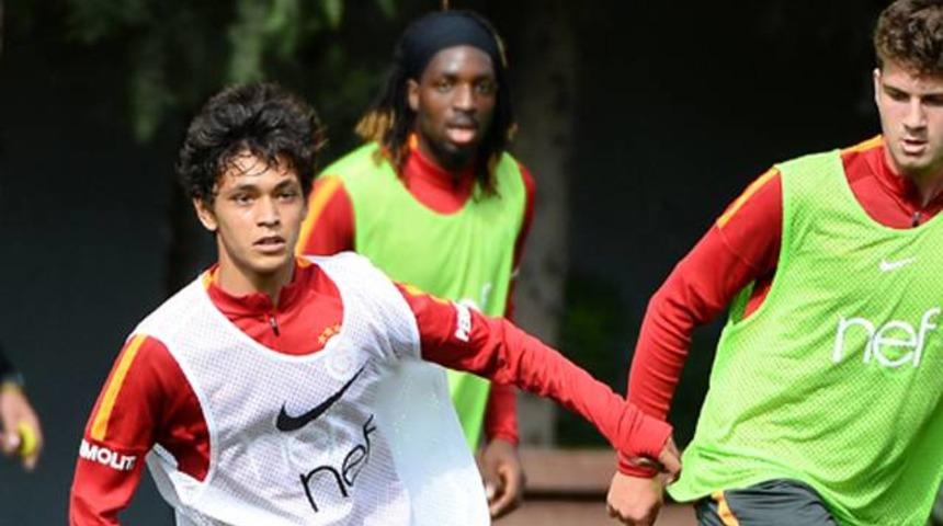 Riekerink'in yeni g&ouml;zdesi altyapıdan!